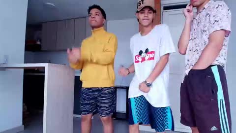 latin_naughty_boys online show from 09-29-25, 04:45