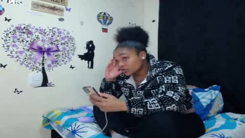 Snapshot of latin_rihanna_j chatting on 12-03-24, 01:52 karen online show from 12-03-24, 01:52