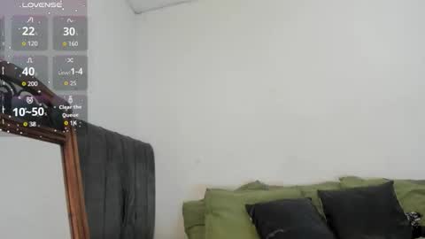 Snapshot of latinaastepmomm chatting on 09-23-25, 01:03 angelina online show from 09-23-25, 01:03