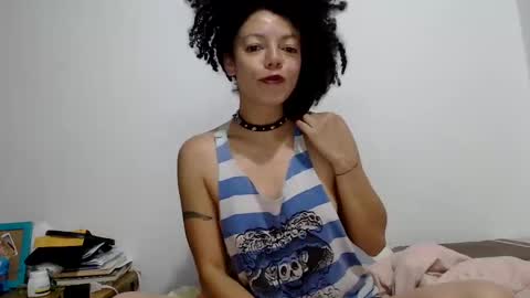 Snapshot of latinadreamy chatting on 02-05-25, 10:19 Latinacoka online show from 02-05-25, 10:19