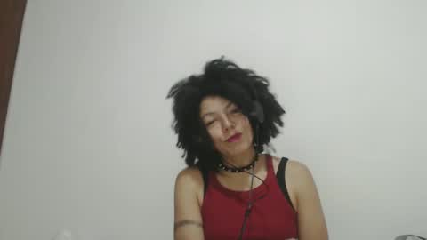Snapshot of latinadreamy chatting on 02-11-25, 02:14 Latinacoka online show from 02-11-25, 02:14