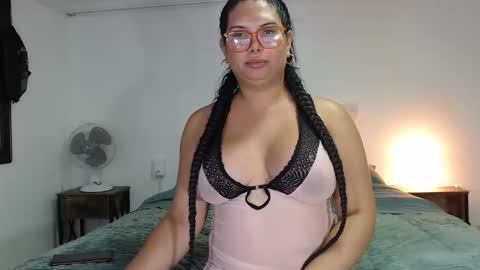 FLOR SALVAJE online show from 10-18-25, 12:02