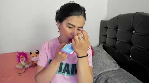 Snapshot of latinaqueen023 chatting on 03-06-26, 02:02 Luna online show from 03-06-26, 02:02