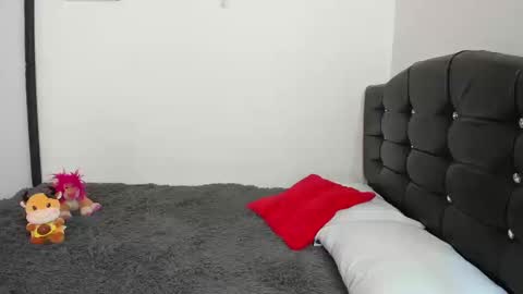 Snapshot of latinaqueen023 chatting on 03-12-26, 01:17 Luna online show from 03-12-26, 01:17