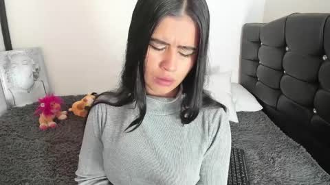 Snapshot of latinaqueen023 chatting on 03-27-26, 02:50 Luna online show from 03-27-26, 02:50