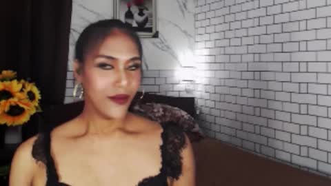 Snapshot of latinatshugecock chatting on 09-10-25, 03:56 Cha online show from 09-10-25, 03:56