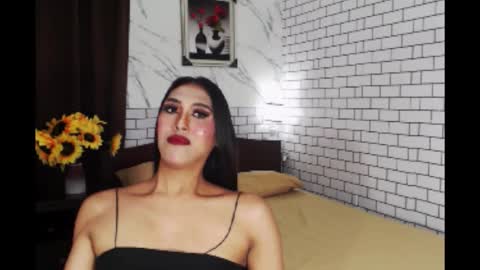 Snapshot of latinatshugecock chatting on 09-17-25, 06:09 Cha online show from 09-17-25, 06:09