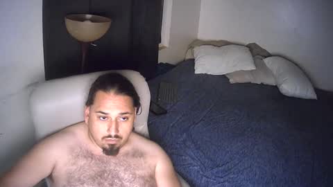 Snapshot of latinbb3030 chatting on 10-14-25, 08:04 LatinoBB online show from 10-14-25, 08:04