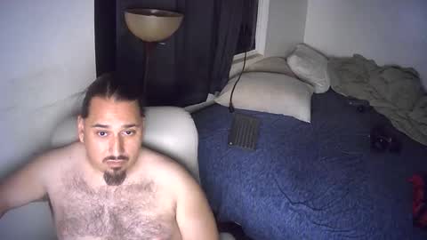 Snapshot of latinbb3030 chatting on 10-26-25, 06:30 LatinoBB online show from 10-26-25, 06:30