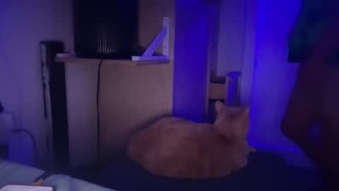 Snapshot of latinboiialexxx chatting on 04-06-26, 02:09 LATiNBOiiXXX online show from 04-06-26, 02:09