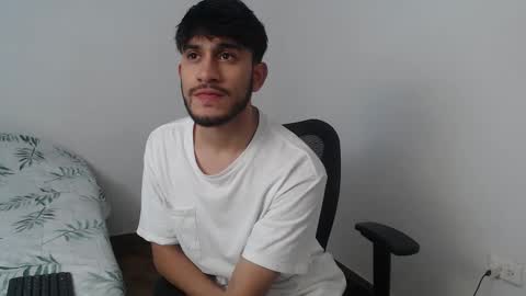 Snapshot of latinbunny7779 chatting on 12-06-24, 09:57 camilo online show from 12-06-24, 09:57