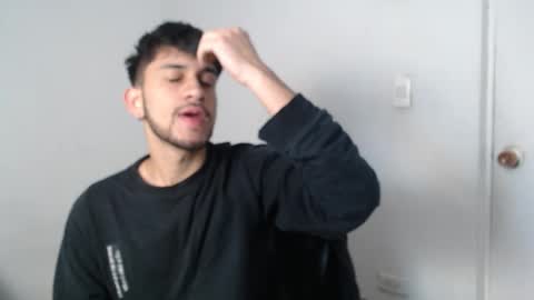 Snapshot of latinbunny7779 chatting on 02-21-25, 07:12 camilo online show from 02-21-25, 07:12