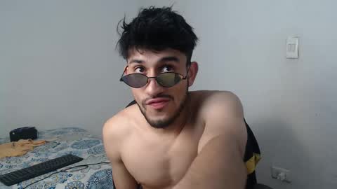 Snapshot of latinbunny7779 chatting on 02-23-25, 10:49 camilo online show from 02-23-25, 10:49