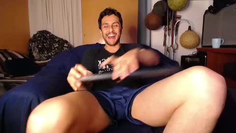 Juanito online show from 11-21-25, 03:05