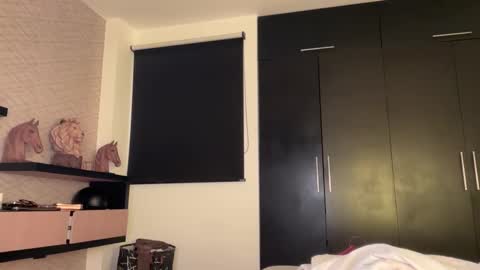 Hi -  online show from 12-18-25, 02:50