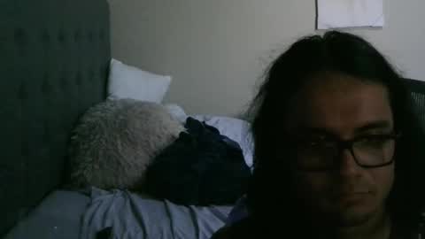 latinincognito online show from 11-18-25, 07:18