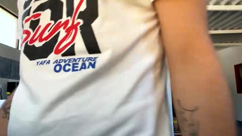 Snapshot of latinmanlive chatting on 02-11-26, 02:55 Men online show from 02-11-26, 02:55