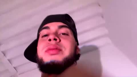 Snapshot of latinmanlive chatting on 02-14-26, 06:15 Men online show from 02-14-26, 06:15