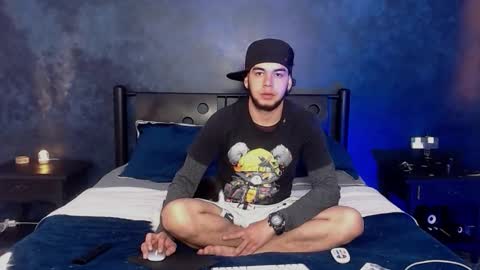 Snapshot of latinmanlive chatting on 02-24-26, 06:39 Men online show from 02-24-26, 06:39