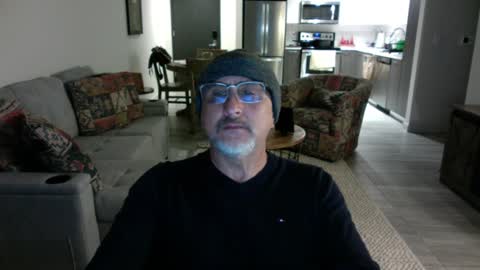 QS - INDEPENDENT MODEL online show from 02-09-25, 01:44