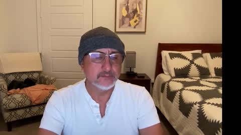 QS - INDEPENDENT MODEL online show from 10-26-25, 04:18