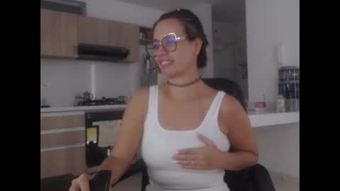 Snapshot of latinpaprika chatting on 11-01-25, 03:14 latinpaprika online show from 11-01-25, 03:14