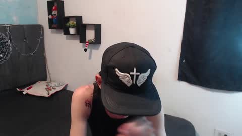 Snapshot of latins_boys_20 chatting on 12-04-24, 04:54 NICK online show from 12-04-24, 04:54