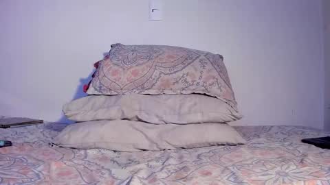 Snapshot of latinsecretfantasy chatting on 11-01-25, 12:34 latinsecretfantasy online show from 11-01-25, 12:34