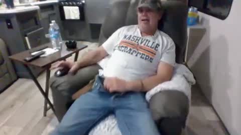 latniter online show from 01-06-25, 01:31