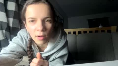lauegauths3 online show from 12-21-24, 01:36