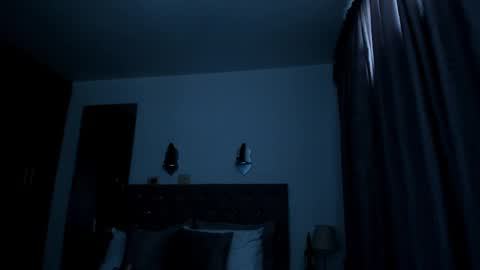 Snapshot of laura__martiinez chatting on 02-19-25, 08:52 online show from 02-19-25, 08:52