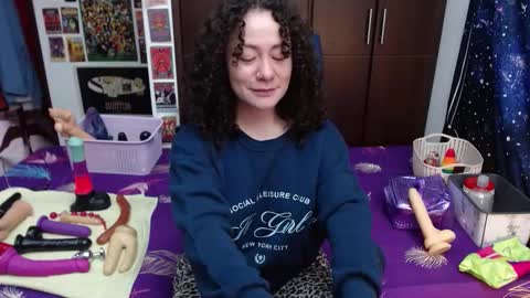  Wen  online show from 10-23-25, 08:51