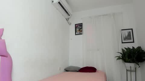 Snapshot of laura_and_kevin chatting on 02-03-26, 08:36 laura_and_kevin online show from 02-03-26, 08:36