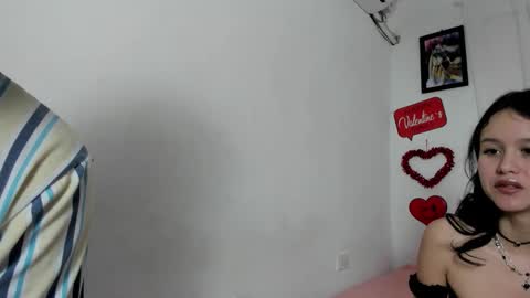 Snapshot of laura_and_kevin chatting on 02-20-26, 08:42 laura_and_kevin online show from 02-20-26, 08:42