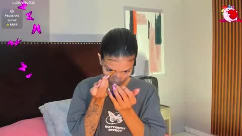 Laura online show from 10-14-25, 12:50