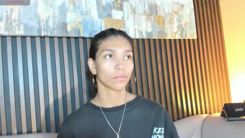 Laura online show from 02-15-26, 12:03