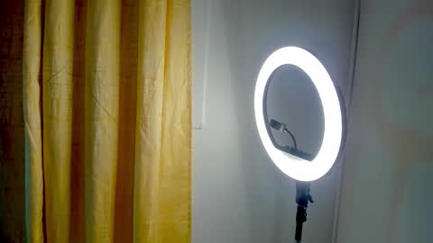 Snapshot of laura_bassi chatting on 03-03-26, 02:18 Laura Bassi online show from 03-03-26, 02:18