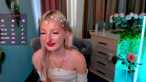 Laura online show from 10-06-25, 08:23