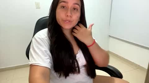 laura online show from 10-17-25, 11:18