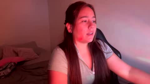 laura online show from 04-17-26, 01:30