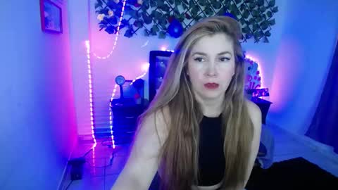 laura evans  online show from 10-03-25, 03:20