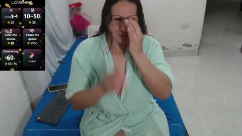 laura_foxx2379 online show from 10-23-25, 02:11