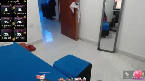 Snapshot of laura_foxx2379 chatting on 02-11-26, 03:39 laura_foxx2379 online show from 02-11-26, 03:39