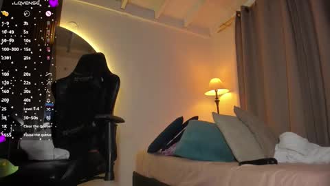 Lura online show from 10-30-25, 12:28