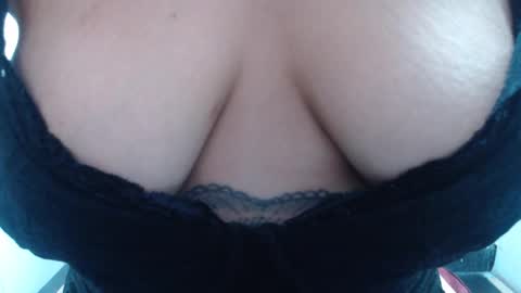 Snapshot of laura_hotyy chatting on 11-26-25, 12:55 Laura online show from 11-26-25, 12:55