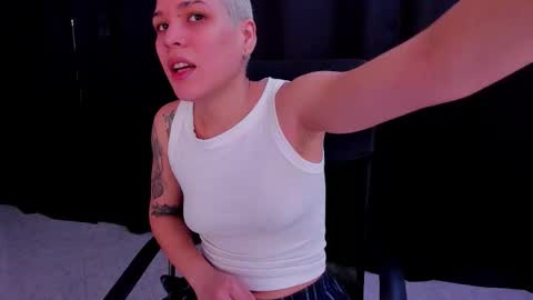 Laura Rose online show from 09-13-25, 06:08