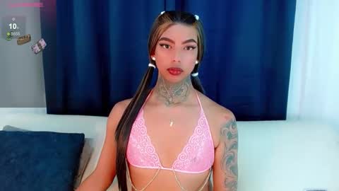 Laura online show from 10-24-25, 05:48