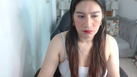 Snapshot of laura_sweetth chatting on 09-09-25, 03:28 laura online show from 09-09-25, 03:28