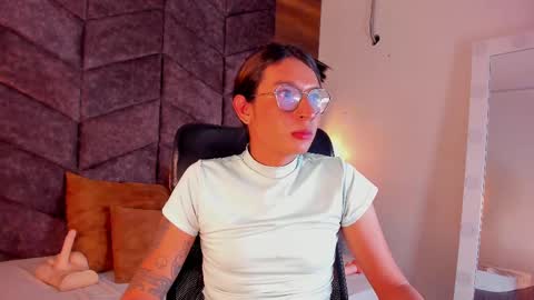 lauraagomezz__ online show from 01-29-25, 01:37