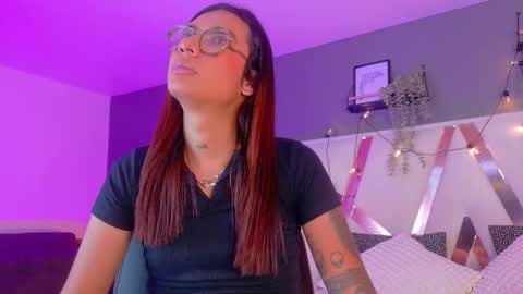lauraagomezz__ online show from 10-02-25, 07:43